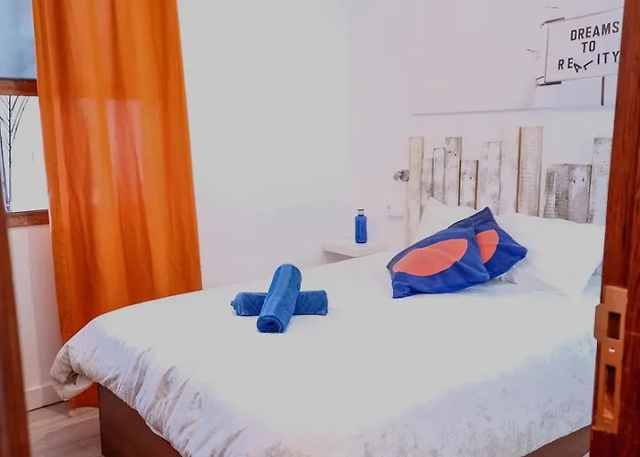 Aguere Nest Hostal *