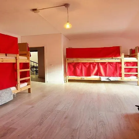 Aguere Nest Hostel *